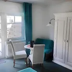 Und Restaurant Windland Бреге